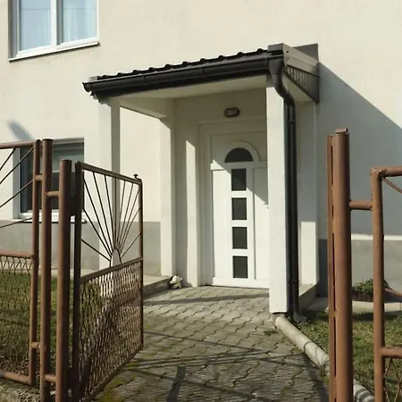 A Lovely Flat In Apartman Visoko
